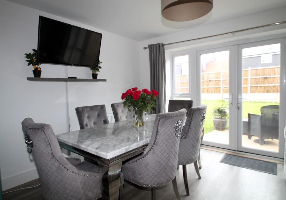 Vila Beaulieu Park - Sleeps 10 - Chelmsford Broomfield  Exteriér fotografie